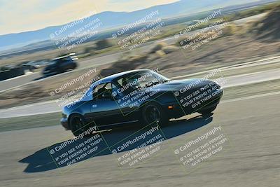 media/Dec-13-2025-Extreme Speed (Sat) [[d129ecb0b9]]/Beginner/Session 3 (Turn 5)/